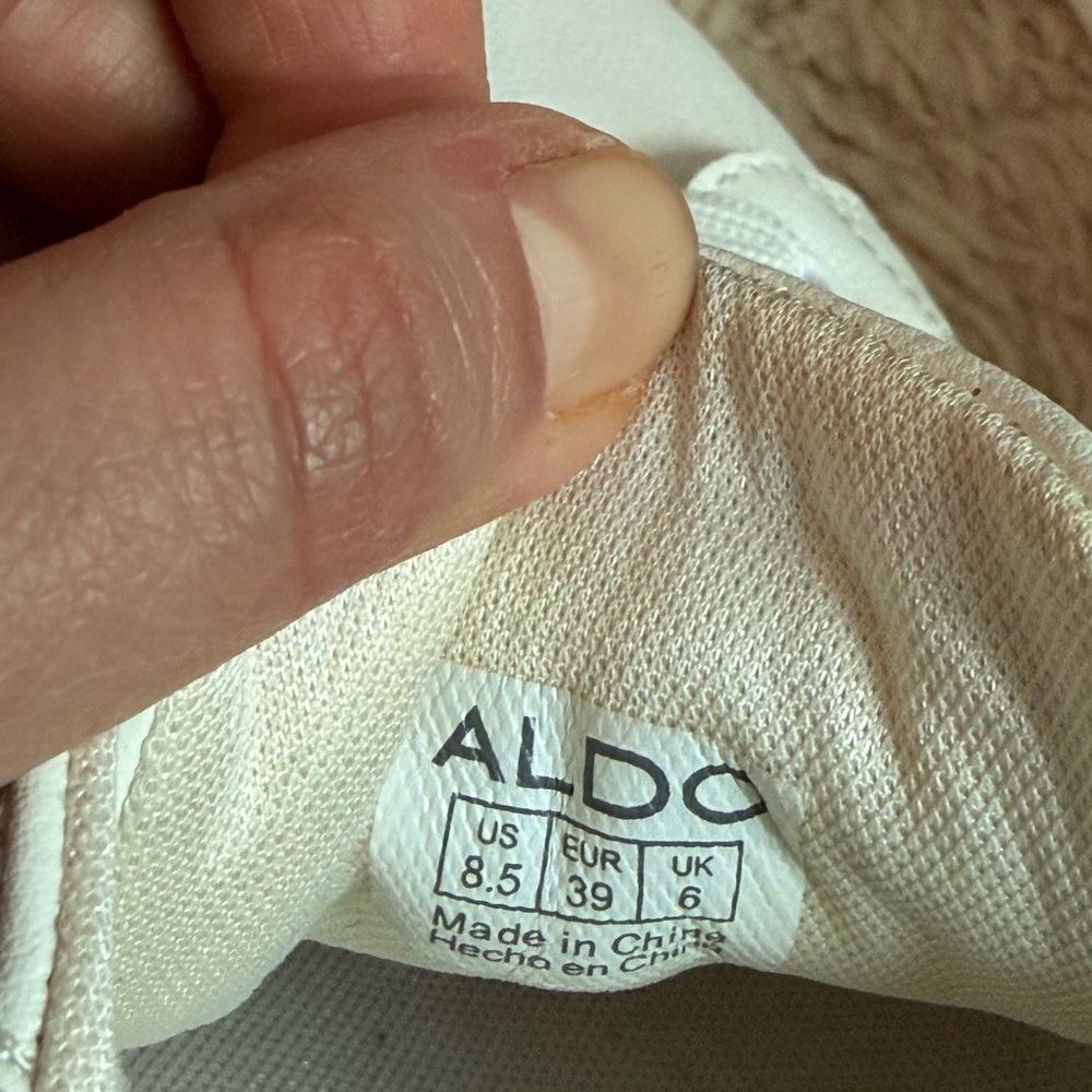 Aldo Classic White Everyday Sneakers - W 8.5 - Picture 6 of 6